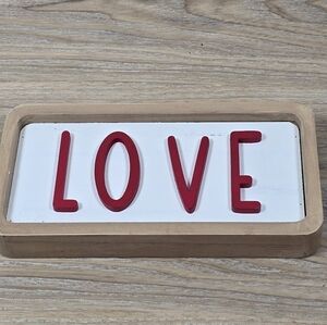 Distressed Red and White LOVE 4x8 Sign Nwt